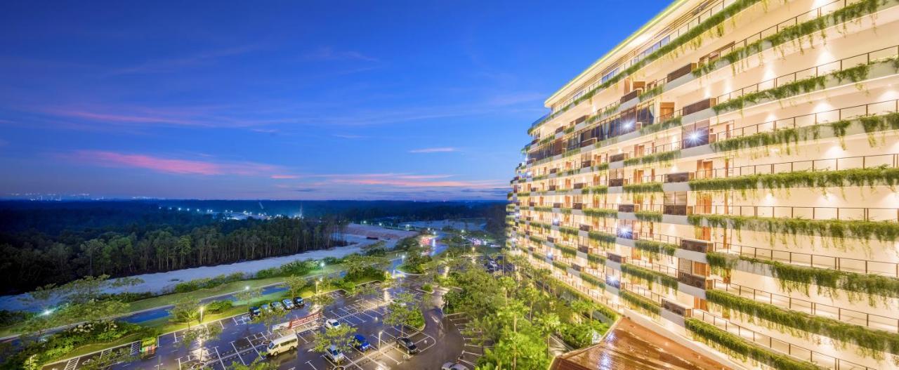 Forest City Golf Hotel Nusajaya  Exterior photo