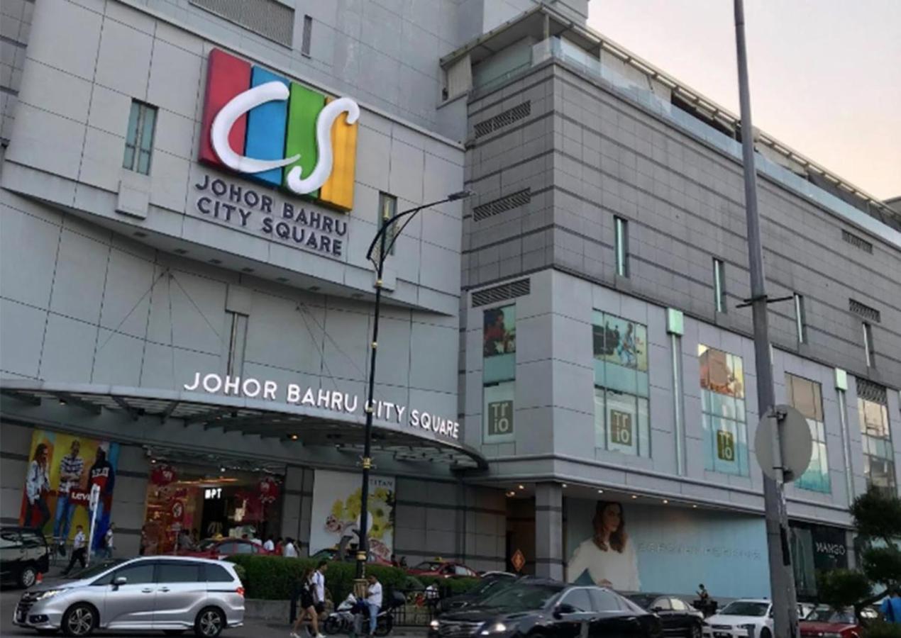 Forest City Golf Hotel Nusajaya  Exterior photo