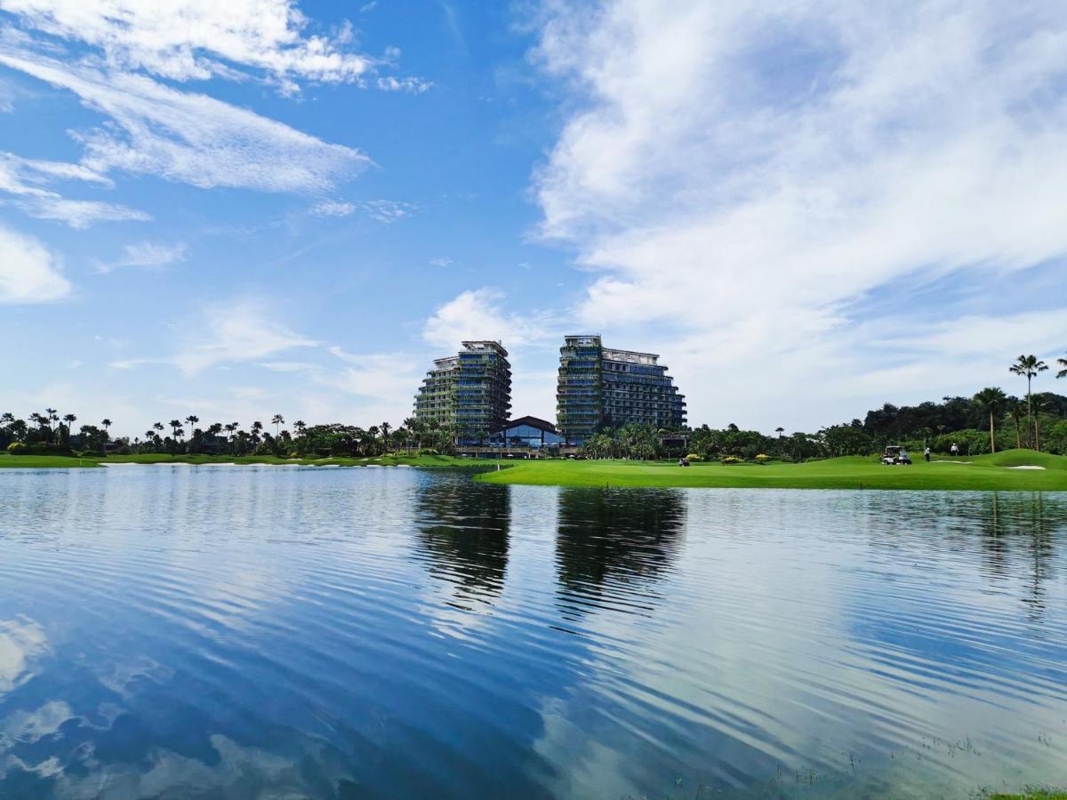 Forest City Golf Hotel Nusajaya  Exterior photo