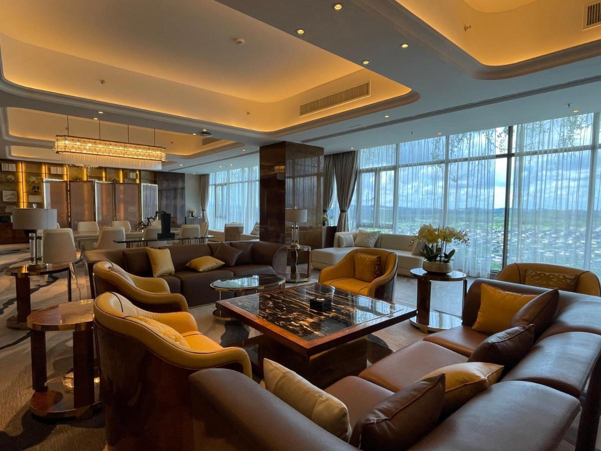 Forest City Golf Hotel Nusajaya  Exterior photo