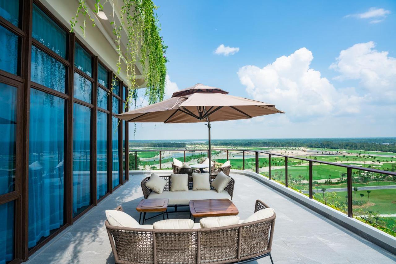 Forest City Golf Hotel Nusajaya  Exterior photo