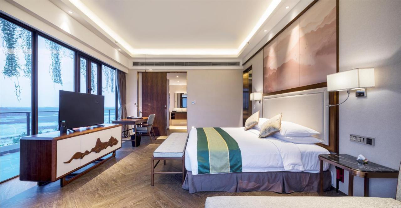Forest City Golf Hotel Nusajaya  Exterior photo