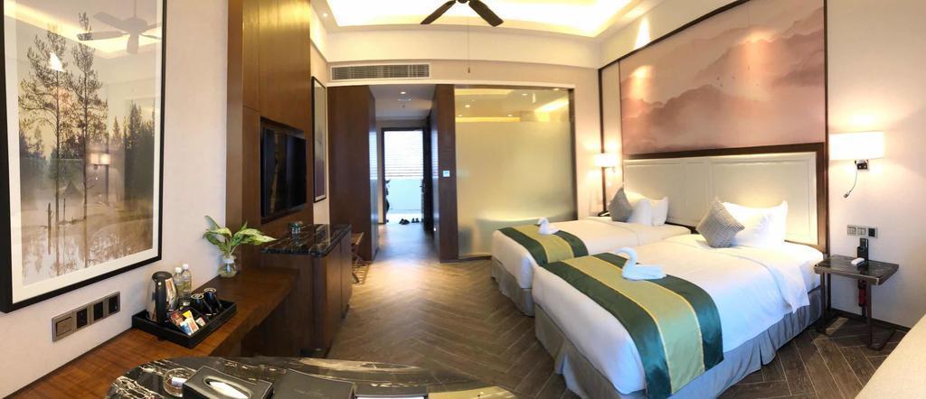 Forest City Golf Hotel Nusajaya  Exterior photo